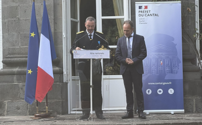 Evocation des mérites distingués du récipiendaire par Philippe LOOS, préfet du Cantal